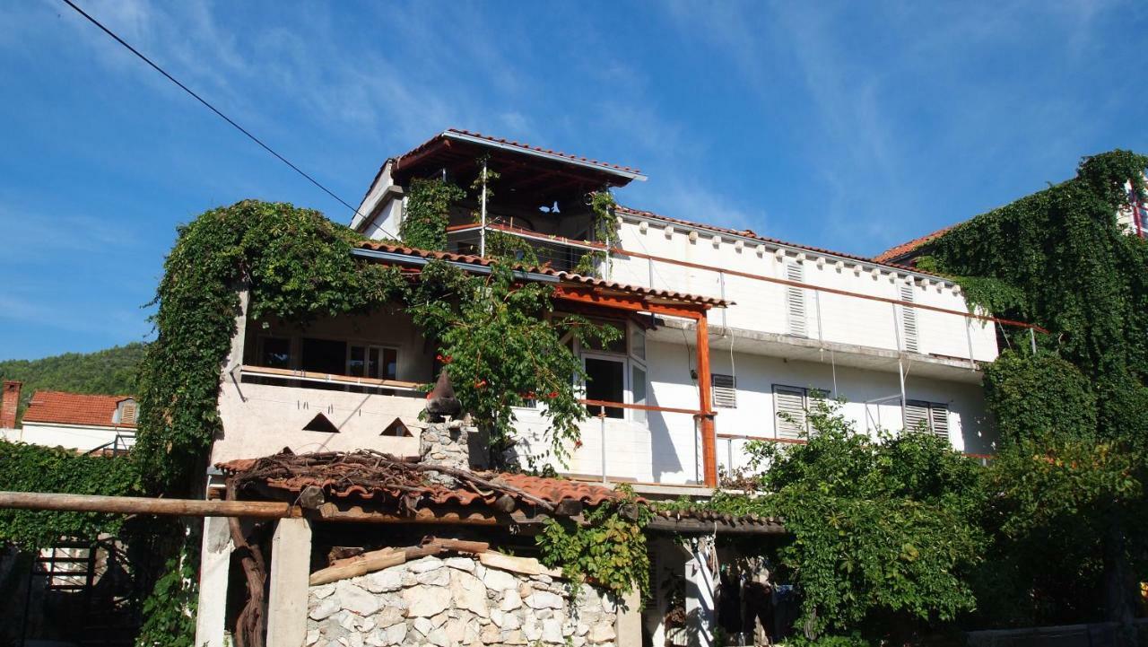 Apartments Ines 1 Zuljana Exterior photo