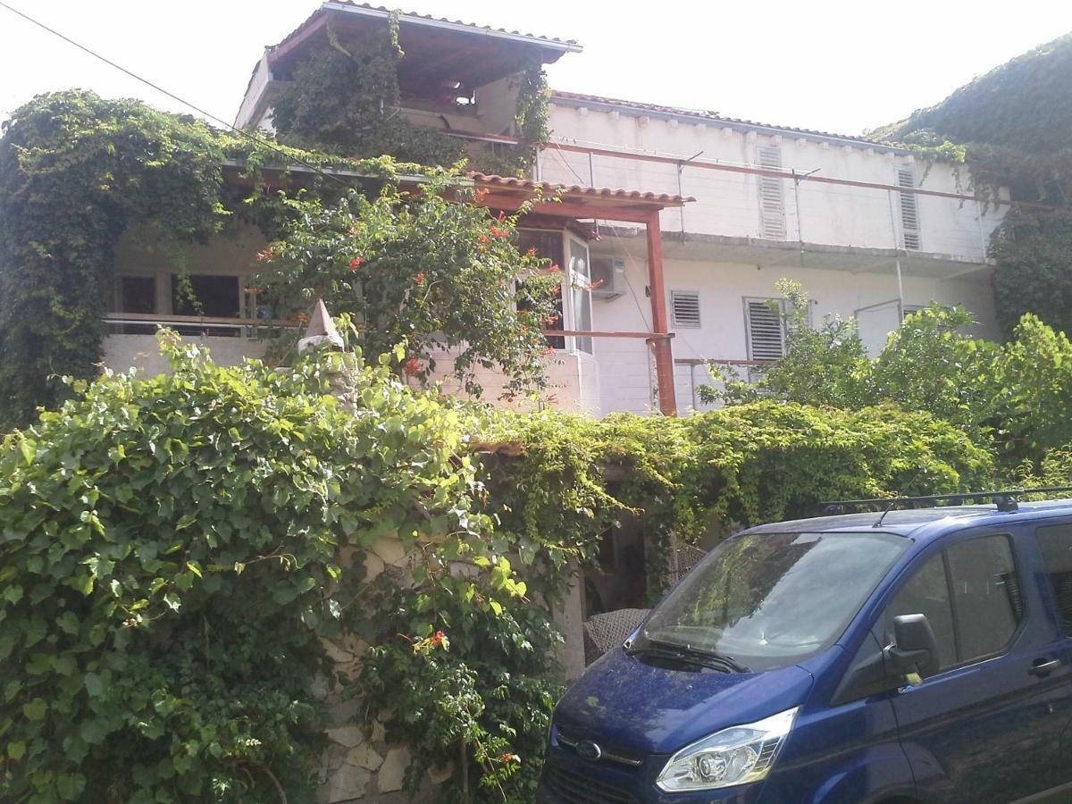 Apartments Ines 1 Zuljana Exterior photo